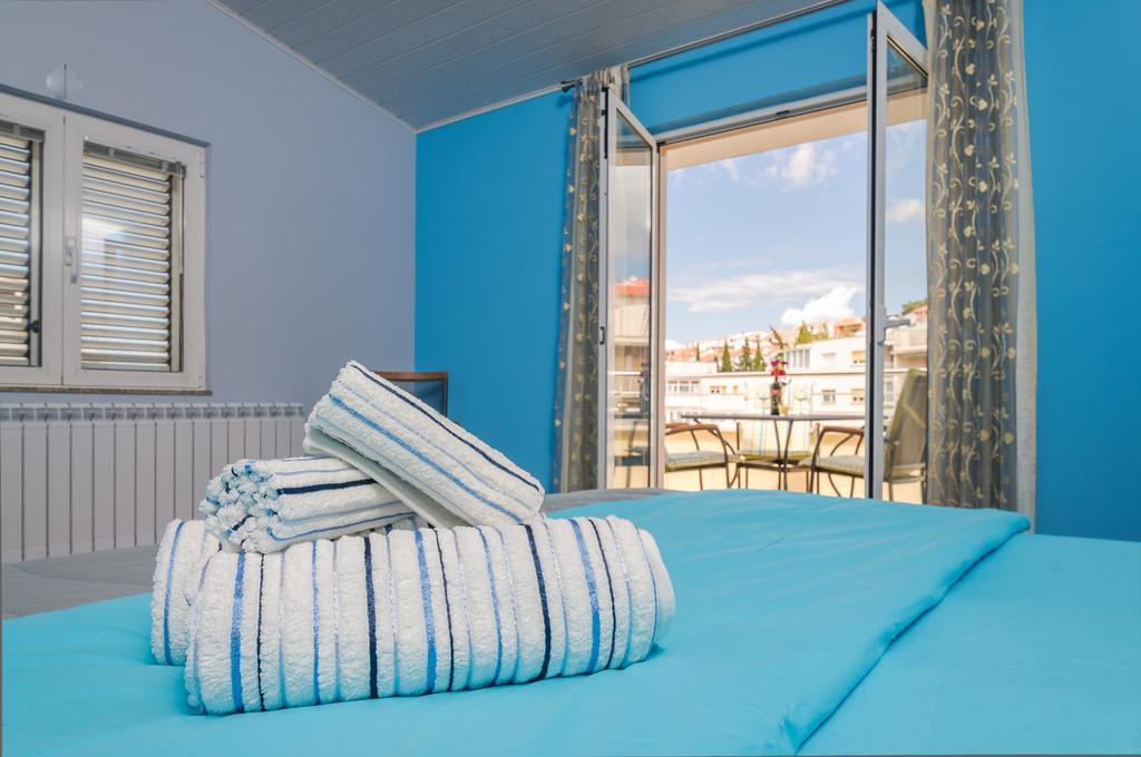 Apartments Komazin Хвар Экстерьер фото