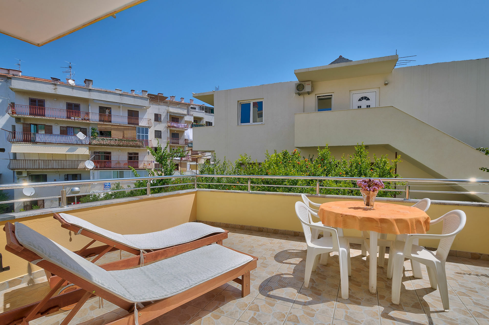 Apartments Komazin Хвар Экстерьер фото